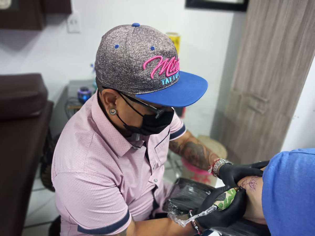 Tatuarse en la nueva normalidad (Roberto Hurtado)