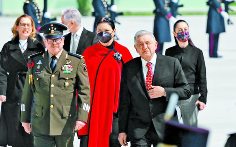 El acto fue en las nuevas instalaciones de la 37 Región Militar, adyacentes a la construcción del aeropuerto. (J. C. Bautista)