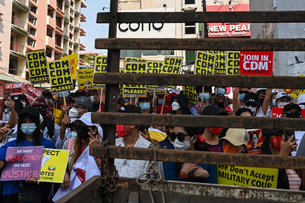 Las protestas en Birmania continúan tras el golpe de Estado efectuado por militares el 31 de enero. (AFP)
