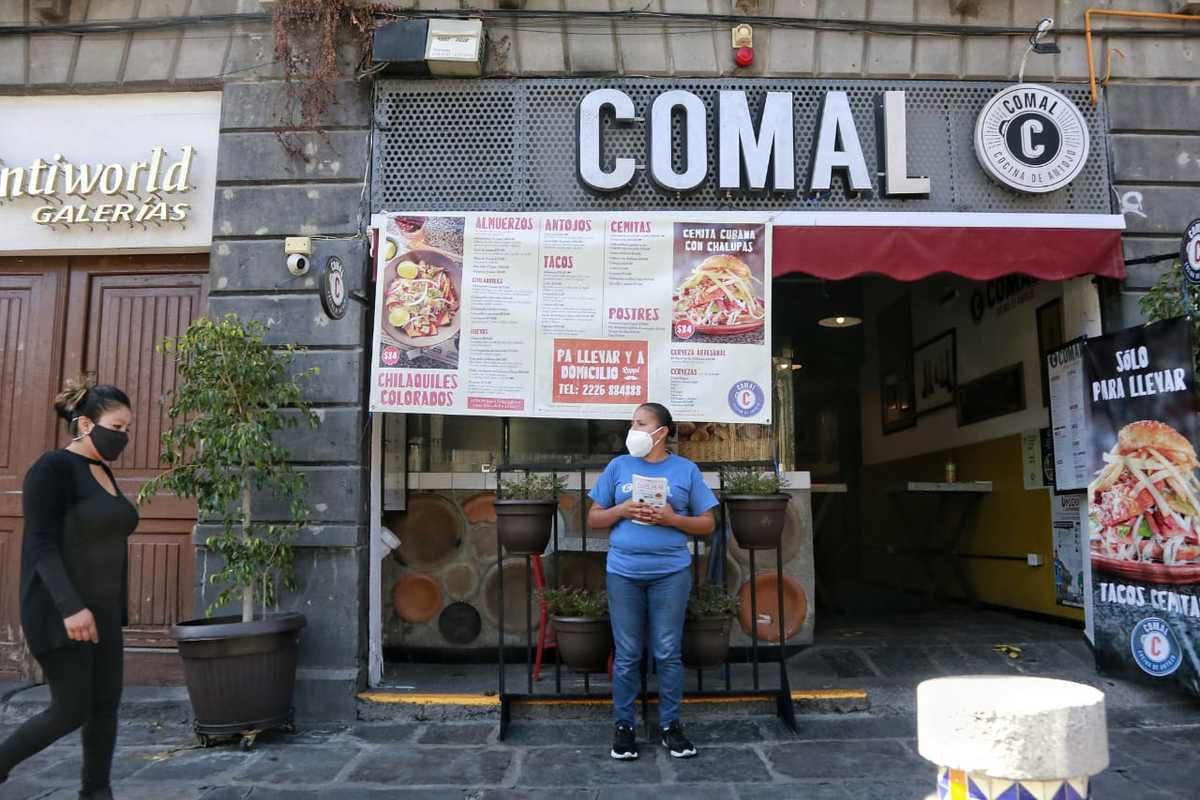 Apariencia de un restaurante en el centro de la ciudad. (Andrés Lobato)