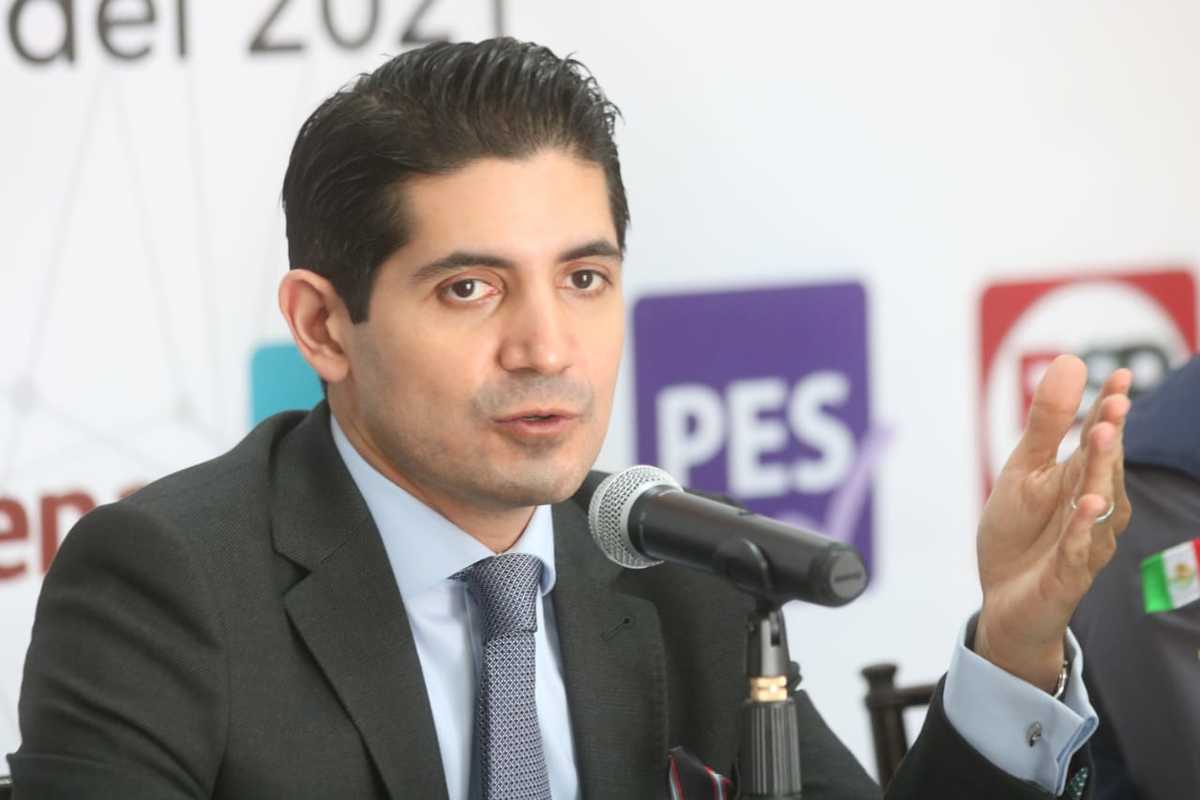 Gilberto de Hoyos Koloffon, titular de la FEDE. Foto: Leonel Rocha.