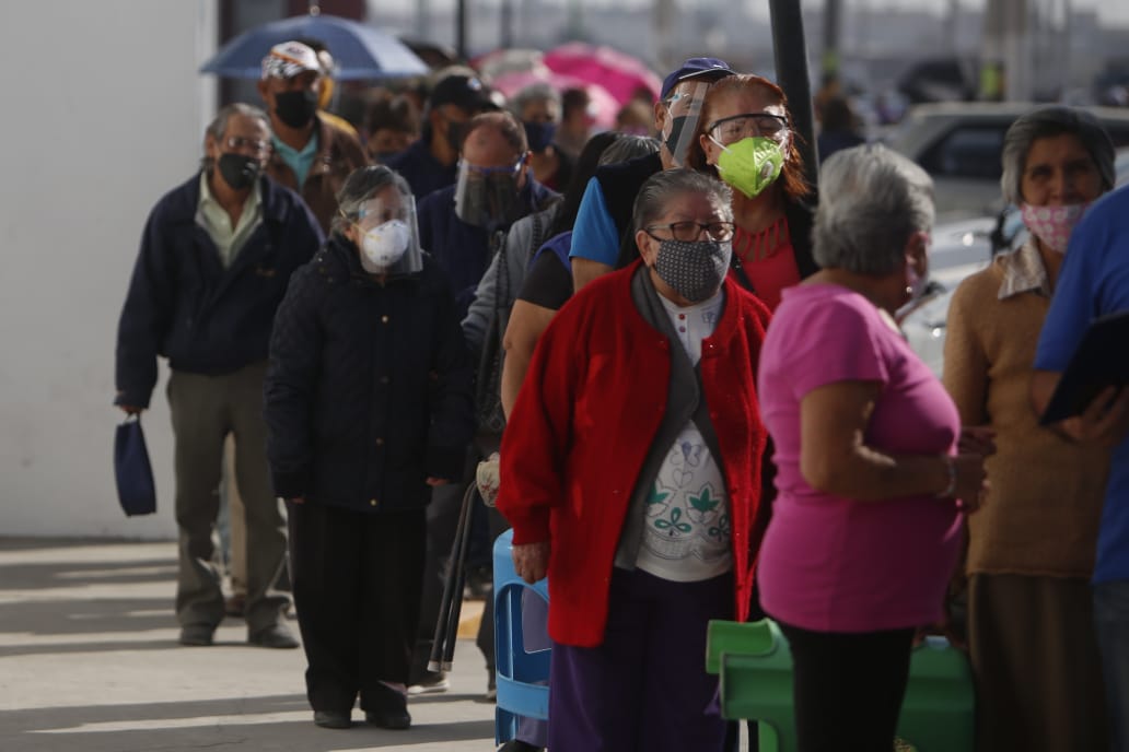 Los adultos mayores se dieron cita desde tempranas horas del día | Ariana Pérez