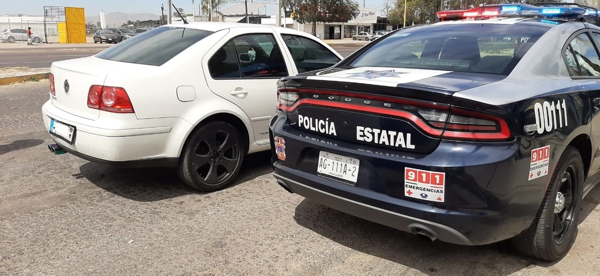 Los hombres fueron detenidos cuando viajaban en dos autos. (Liberto Ureña)
