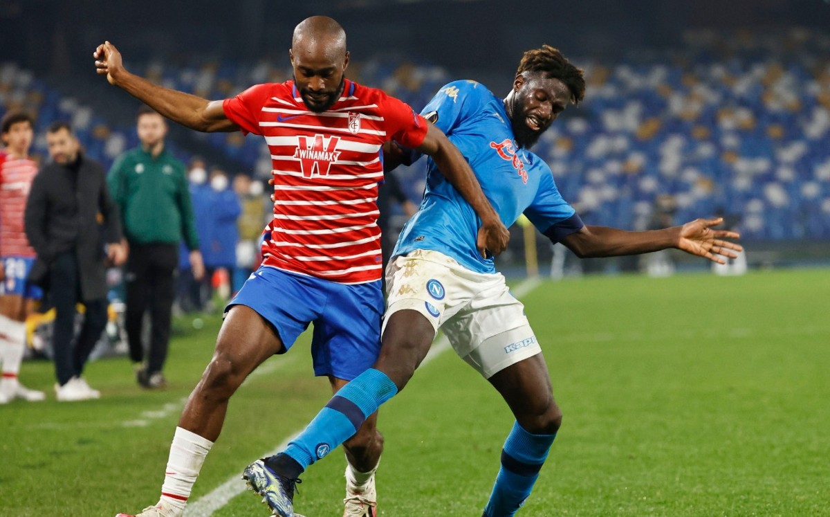 Napoli venció al Granada, pero queda fuera de la Europa League (Reuters)