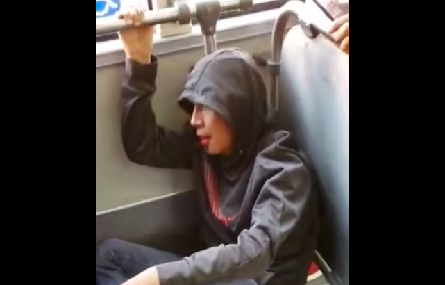 Sus victimarios le repetían una y otra vez que dijera con quién más iba.