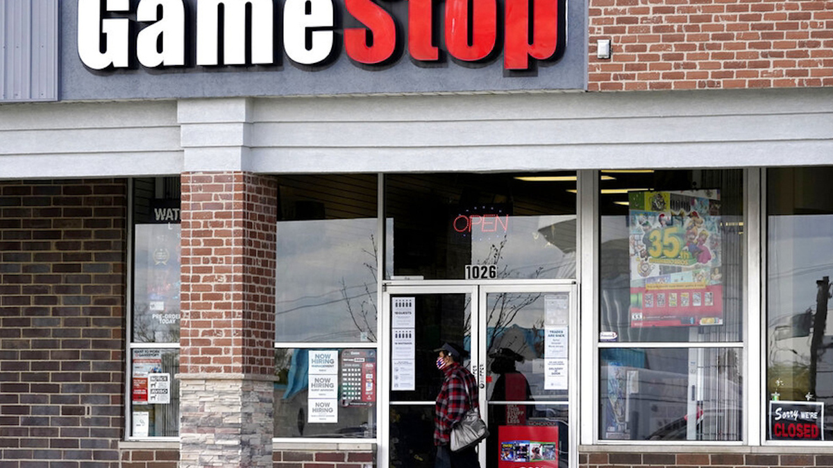 Acciones de GameStop suben en primeras operaciones, rumbo a su mejor semana
