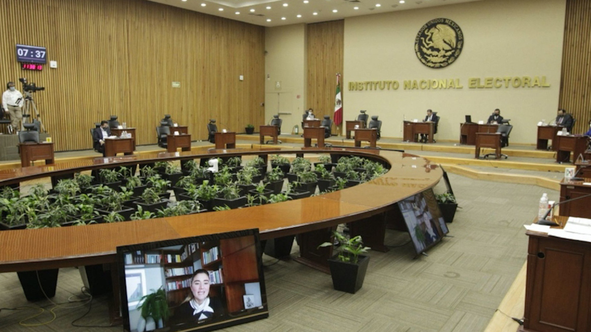 Los funcionarios del INE deberán vigilar que las erogaciones de gasto se lleven a cabo conforme a sus calendarios.