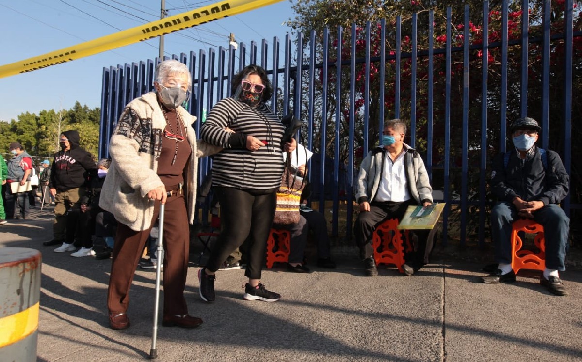 La titular de la Sedesa llamó a seguirse cuidando pese a que las vacunas generan inmunidad contra las variantes. (Jesús Quintanar)