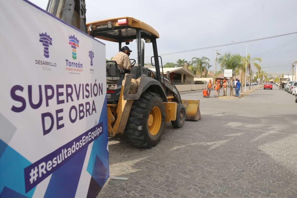 Arrancaron los trabajos de Renovación Urbana del Paseo de las flores en el Campestre de Torreón. (Mauricio Román)
