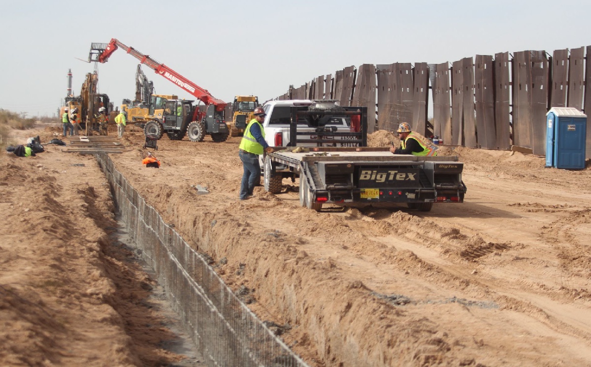 Los ruidos de la construcción del muro alejan a los animales. (Cuartoscuro)