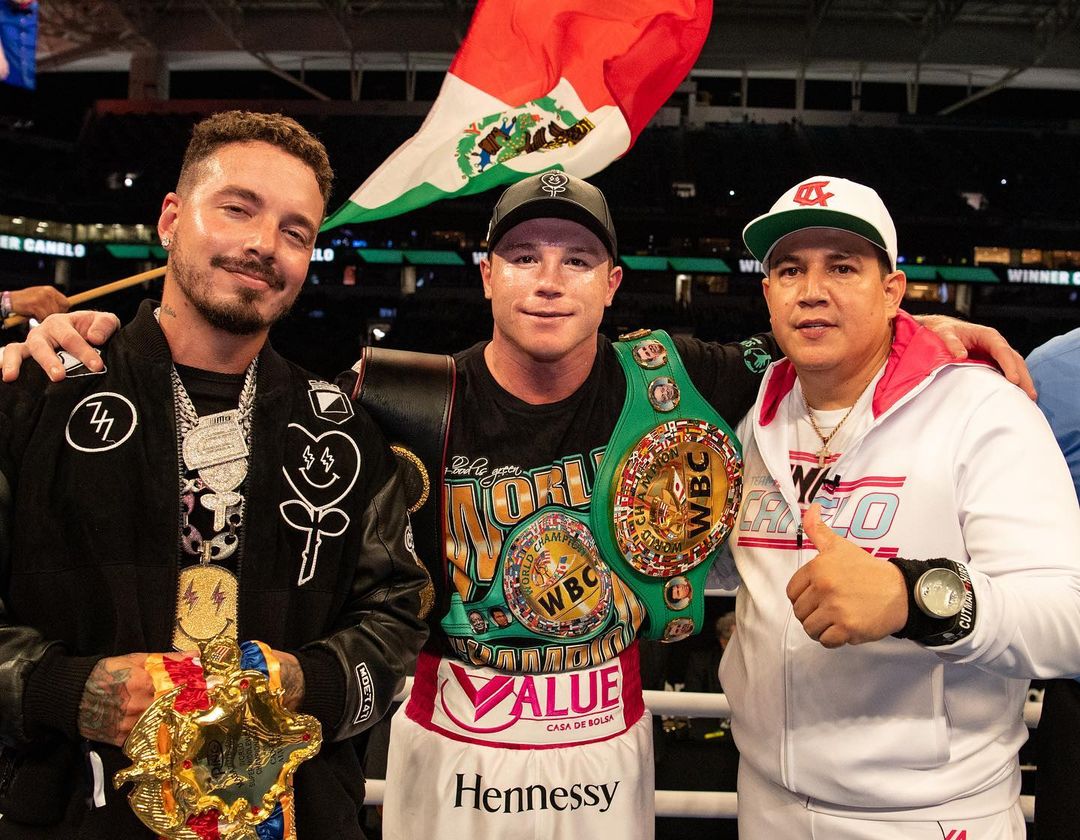 J Balvin acompañó con su música al boxeador | Instagram