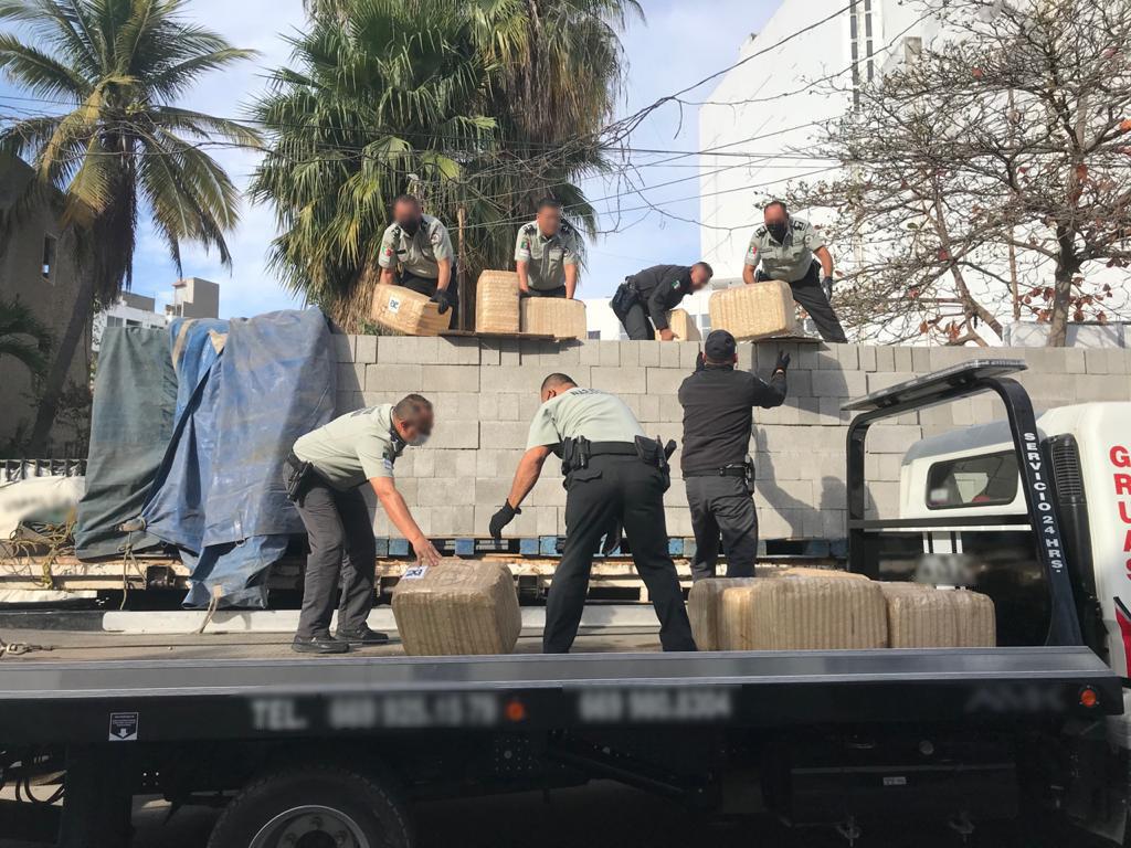 La droga iba en un tractocamión.
