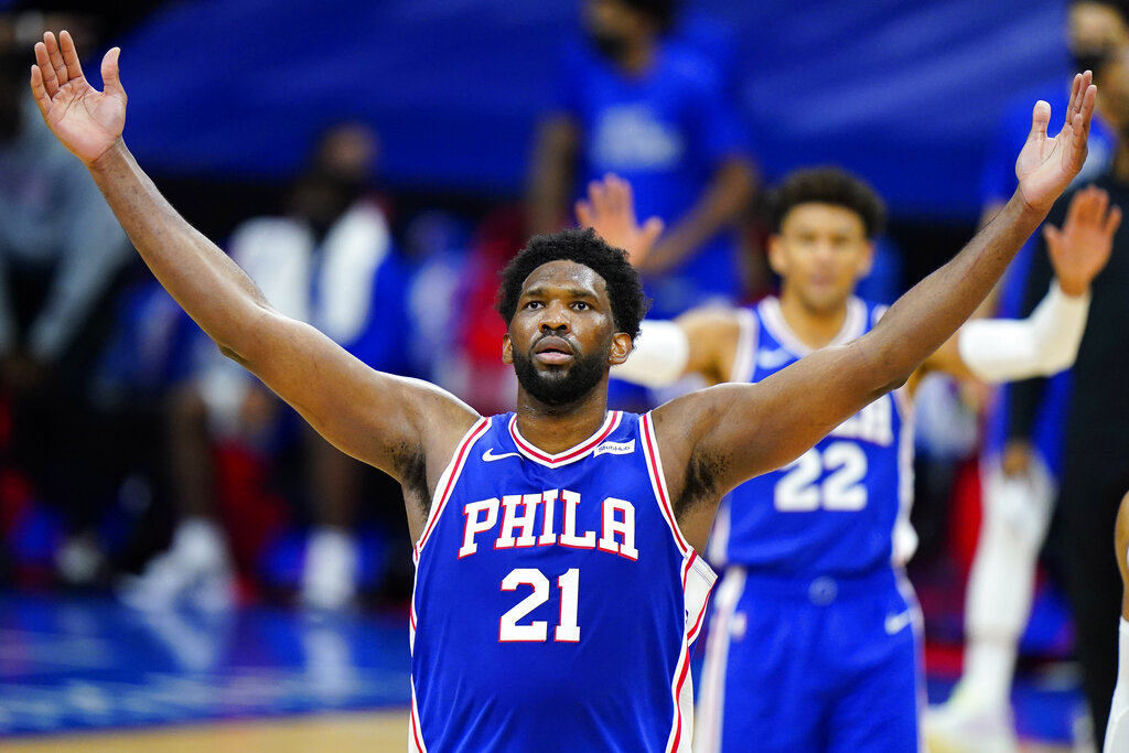 Joel Embiid es un serio candidato al MVP esta temporada (AP)