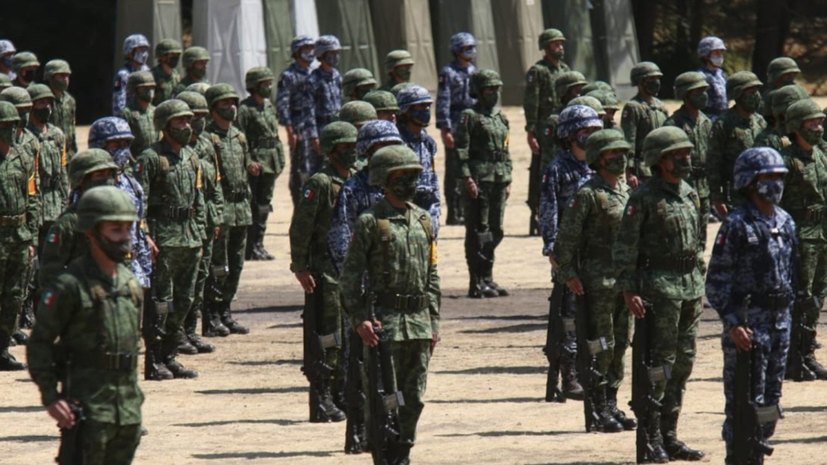Más de mil 200 cadetes culminan curso básico militar
