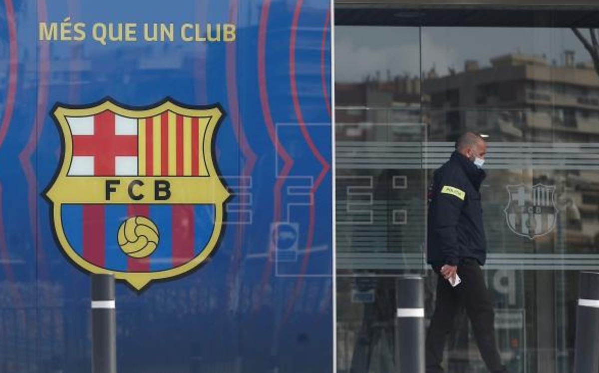 Los Mossos detienen a Josep Maria Bartomeu, Óscar Grau y Jaume Masferrer. (EFE)