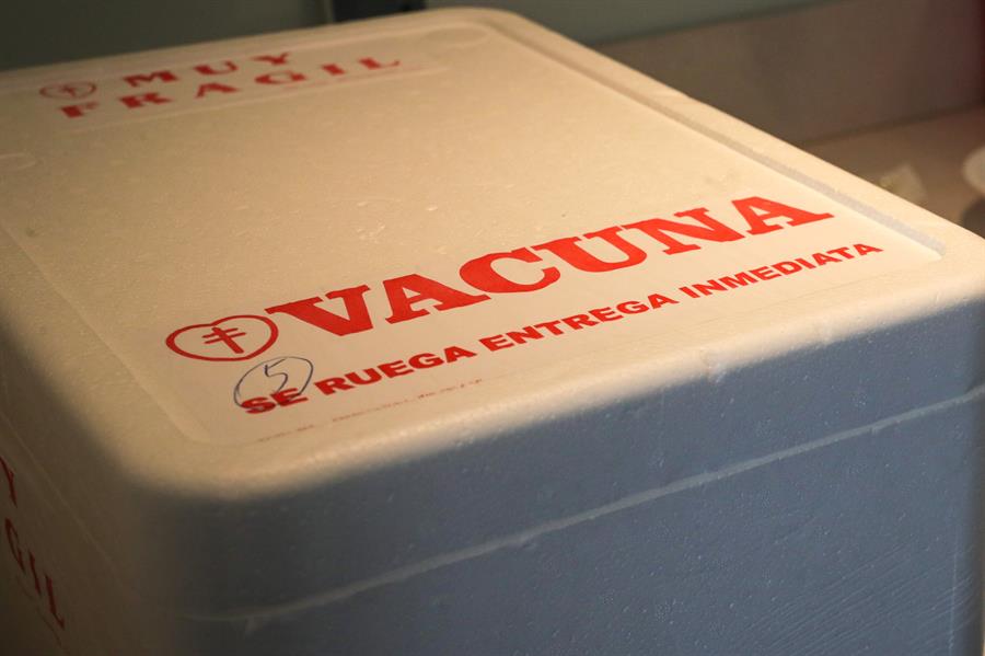 Uruguay planea aplicar más de 2 millones de vacunas para proteger al 70 por ciento de su población. (EFE)