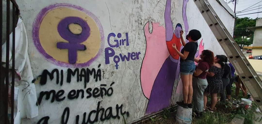 Integrantes del colectivo feminista "Brujas de agua"