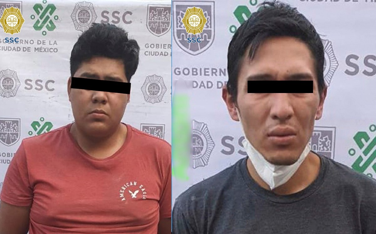 Elementos de la SSC de CdMx decomisaron 100 presuntas dosis de cocaína durante la detención. (SSC)