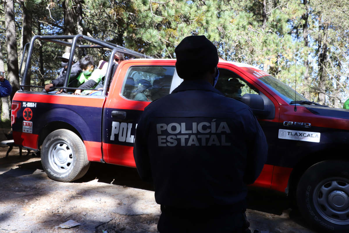 Se enfrentan autoridades estatales y federales contra huachigaseros en Calpulalpan. (Especial)