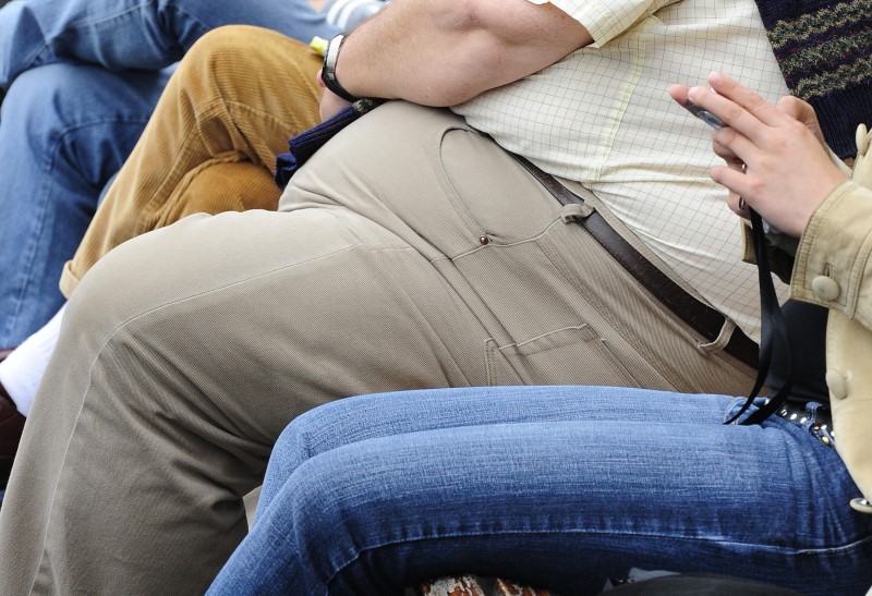 Expertos aseguran que la obesidad debe reconocerse como un riesgo para la salud por el covid-19 y debe considerarse en los planes de vacunación | Reut