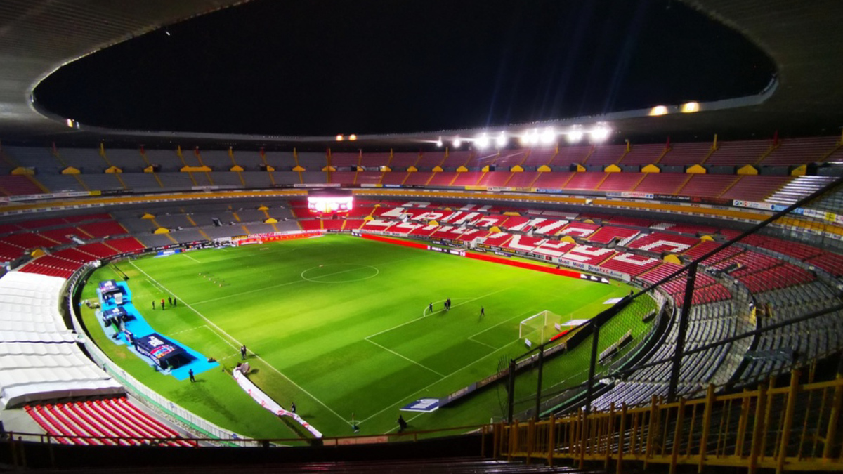 Estadios reciben afición en nueva normalidad