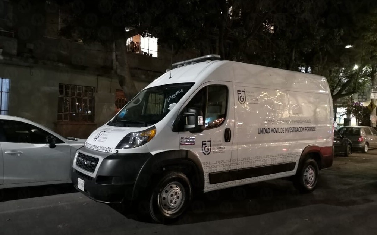 Policías de CdMx indagan presunto feminicidio en la Condesa. (Jorge Becerril)