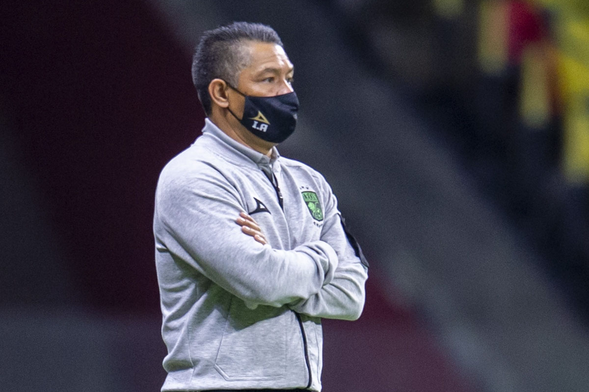 Ignacio Ambriz, en el partido contra América (Mexsport)