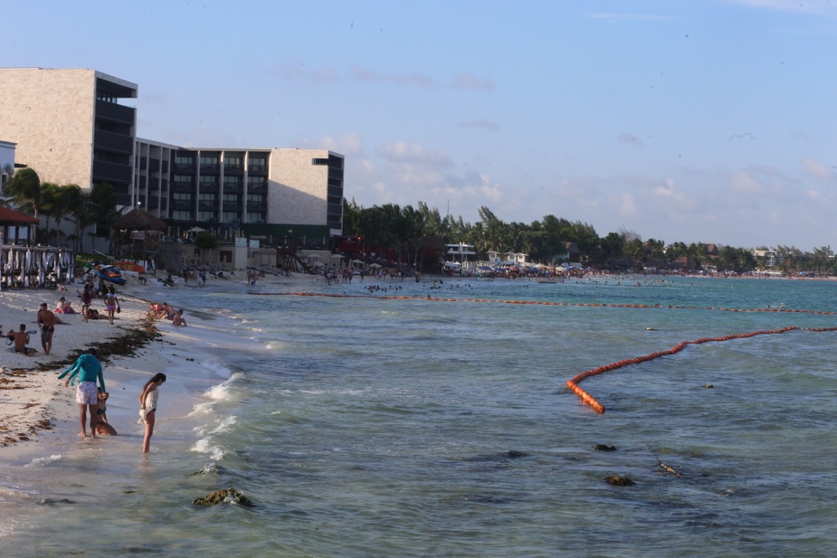Muchas playas a lo largo del país estarán cerradas durante vacaciones de Semana Santa. (Javier Ríos)