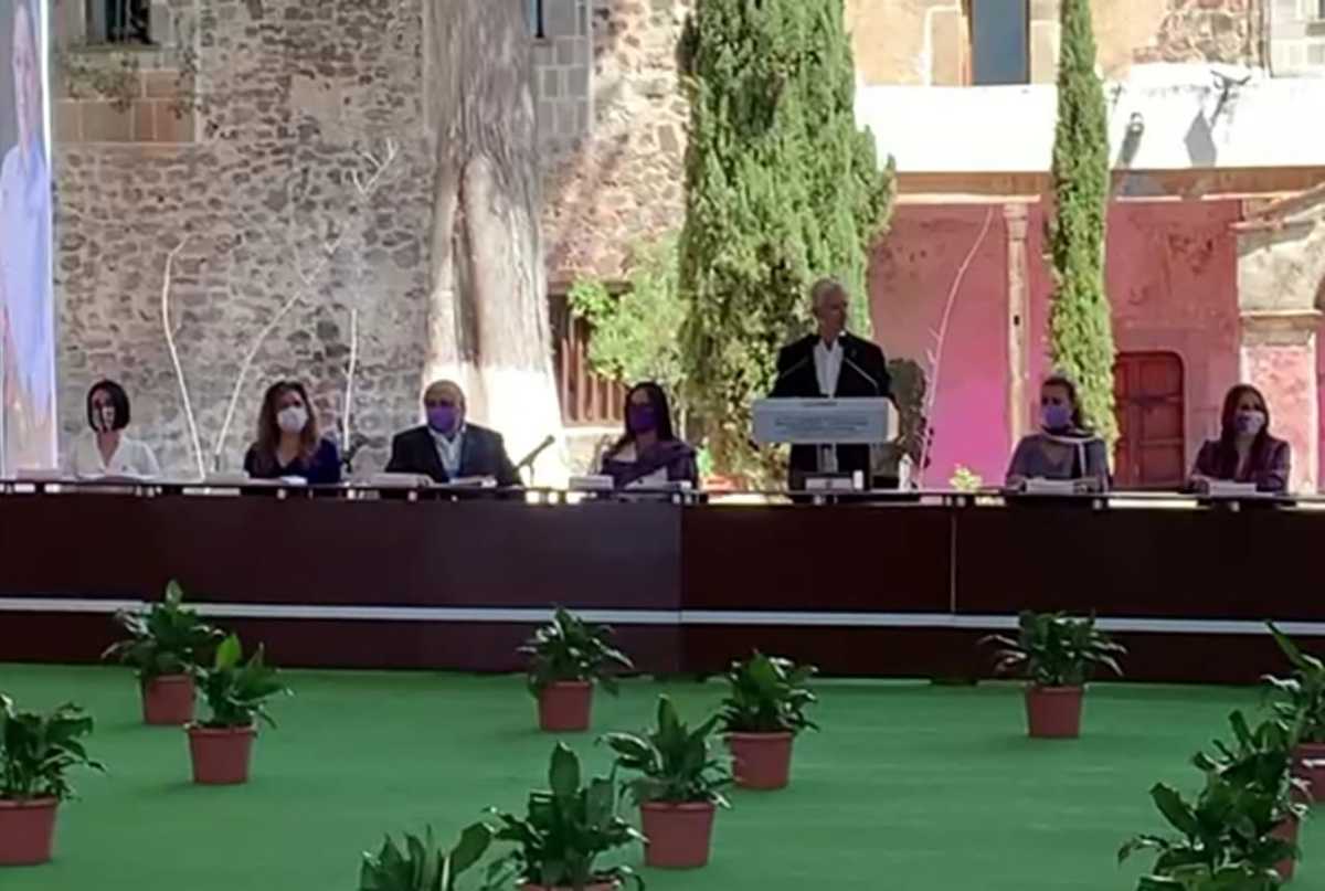 El mandatario mexiquense refirió que este acuerdo por la igualdad se centrará en el trabajo interinstitucional. (Especial)