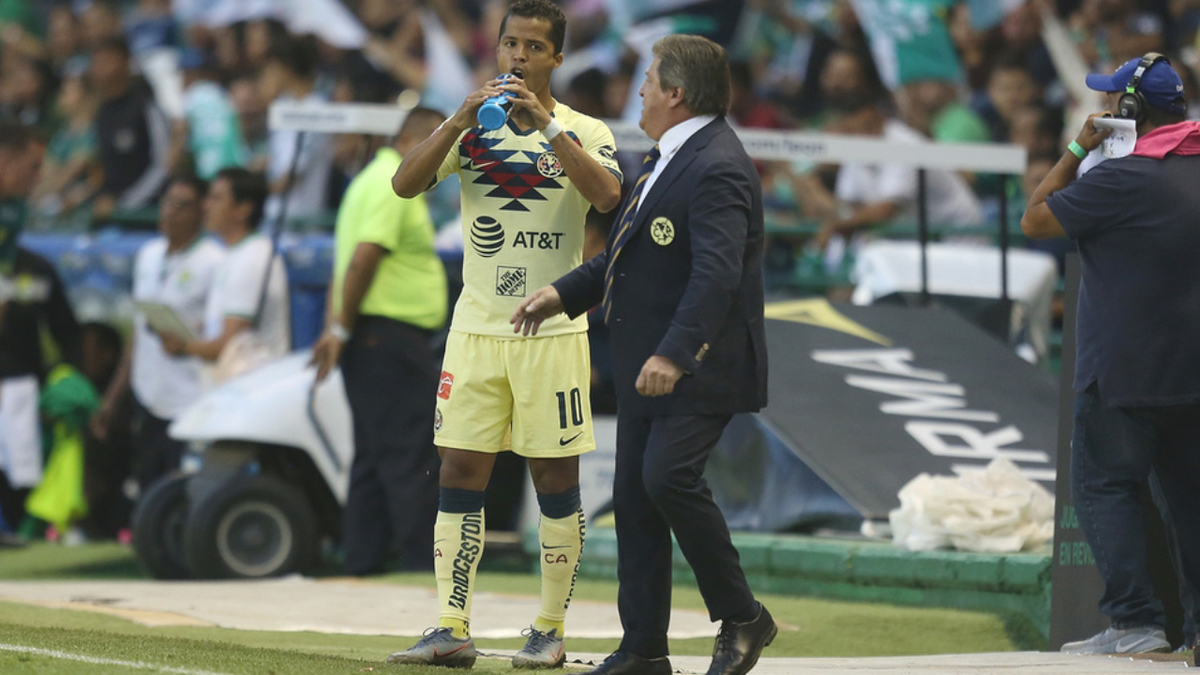 Miguel Herrera se disculpa con Giovani Dos Santos por declaraciones