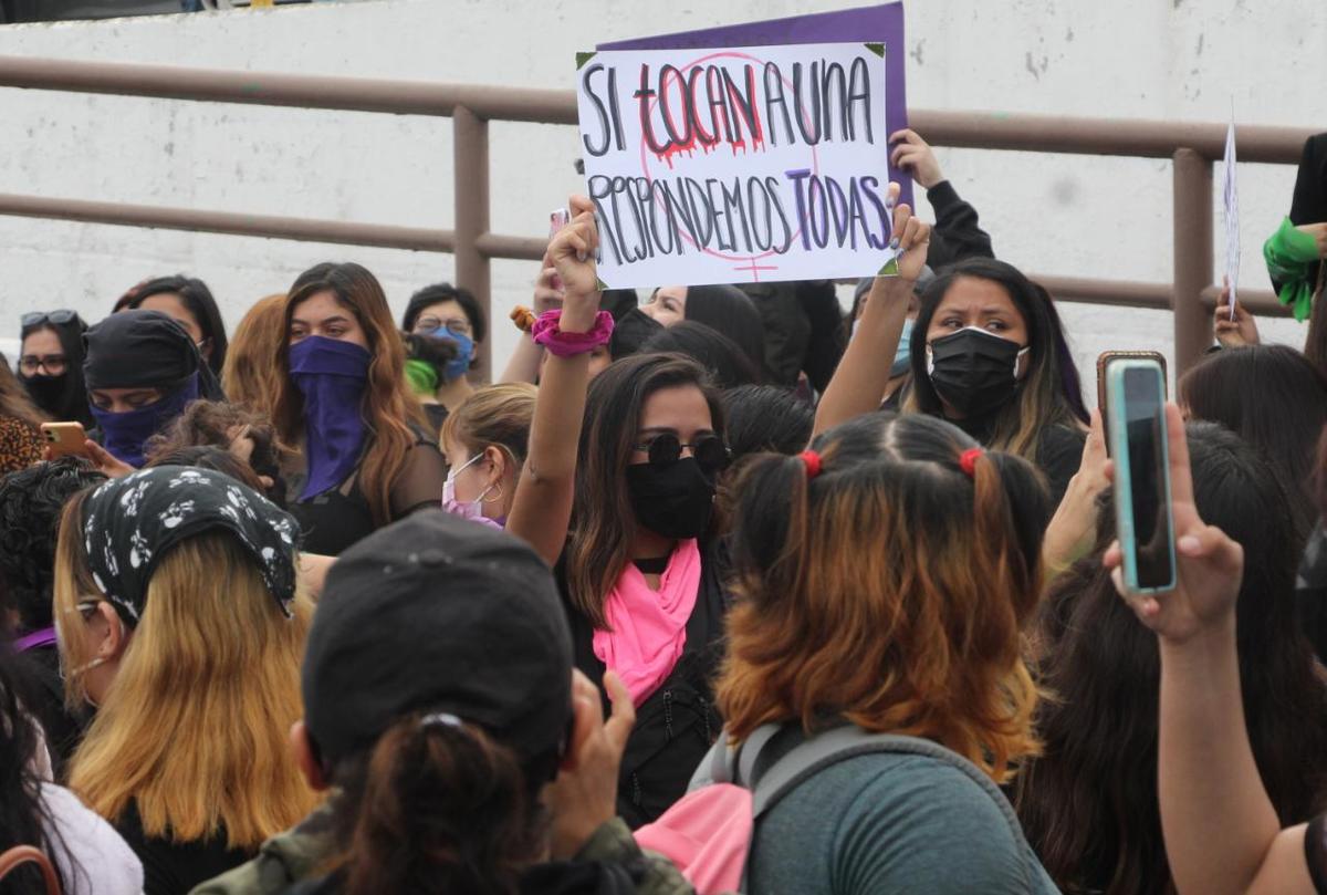 Mujeres marcharon por el 8M en Tampico