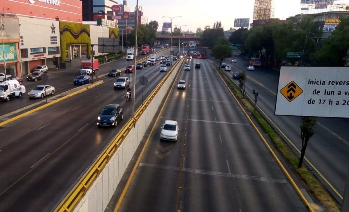 Los carriles reversibles  de Circuito Interior operarán en dos horarios.| Especial