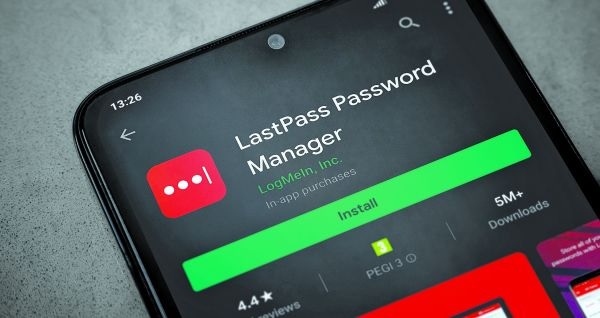 Las nuevas limitantes pueden alentar a que se registren más usuarios de pago. Shutterstock