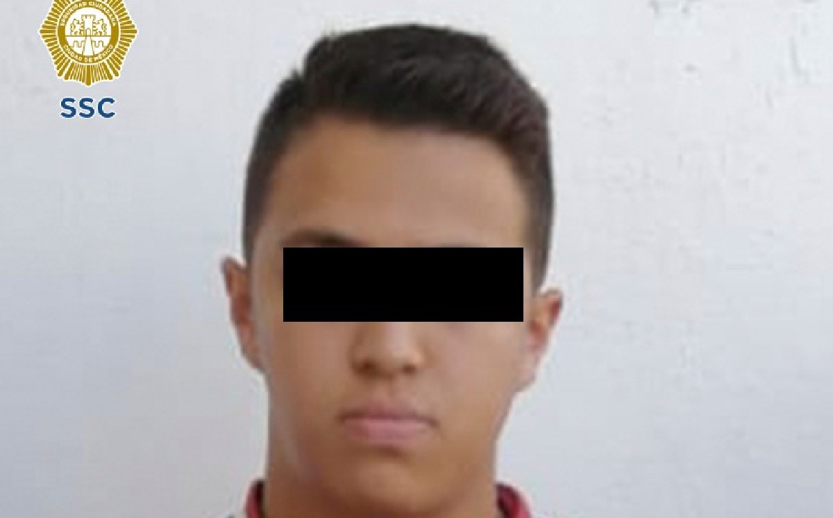 El conductor de taxi presuntamente robó 70 mil pesos en efectivo a una pasajera en la alcaldía Benito Juárez. (SSC)