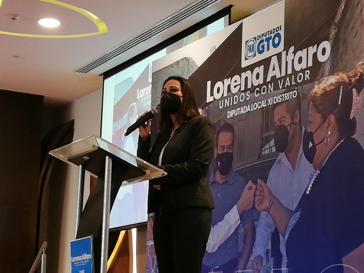 Es Lorena Alfaro la primera precandidata en aceptar 3 de 3. ARCHIVO
