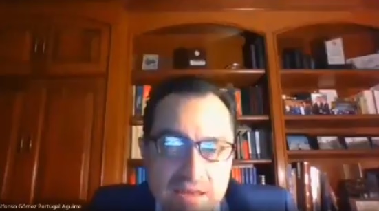 El profesor es notario público de la Ciudad de México | Captura de pantalla