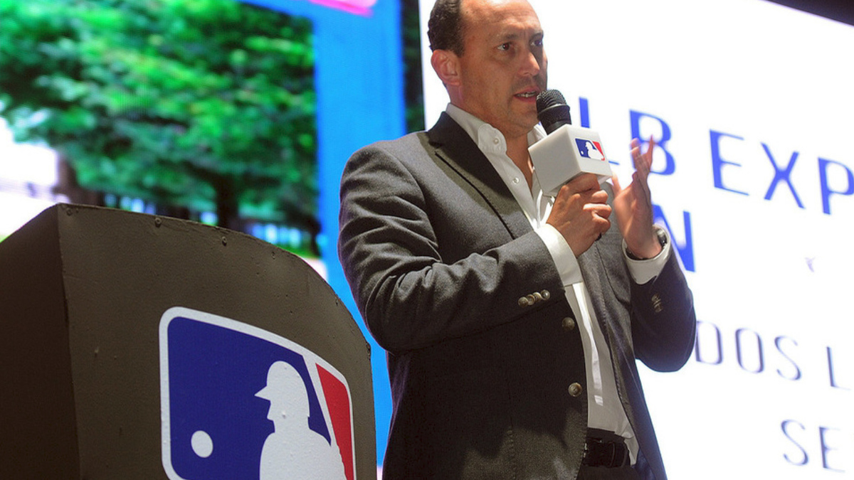 ¿Podrá regresar la afición a los estadios en la próxima temporada de beisbol?