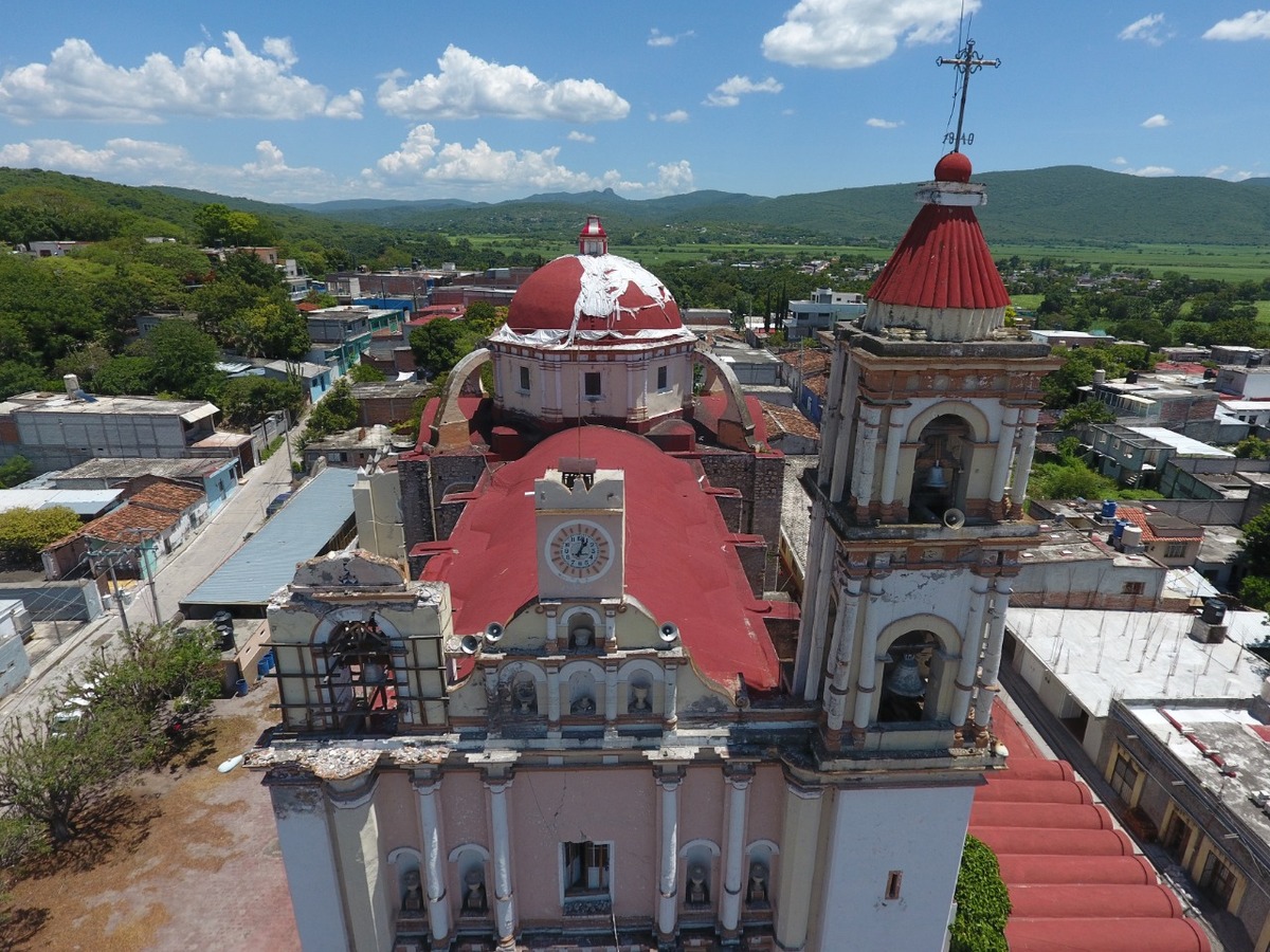 Vista aérea de la Iglesia de Chietla. (Agencia Enfoque)
