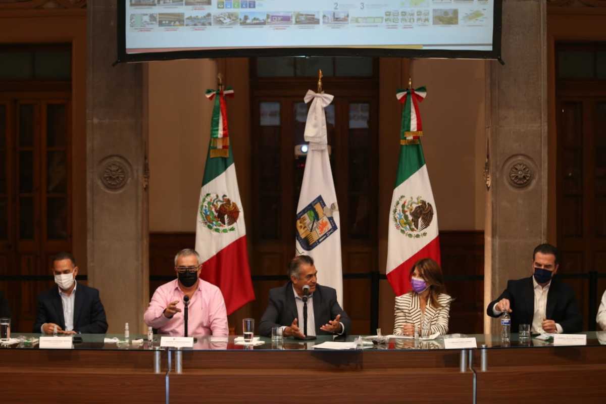 Los candidatos deberán acercarse con las dependencias de manera individual para recibir la información correspondiente. Foto: Jorge López