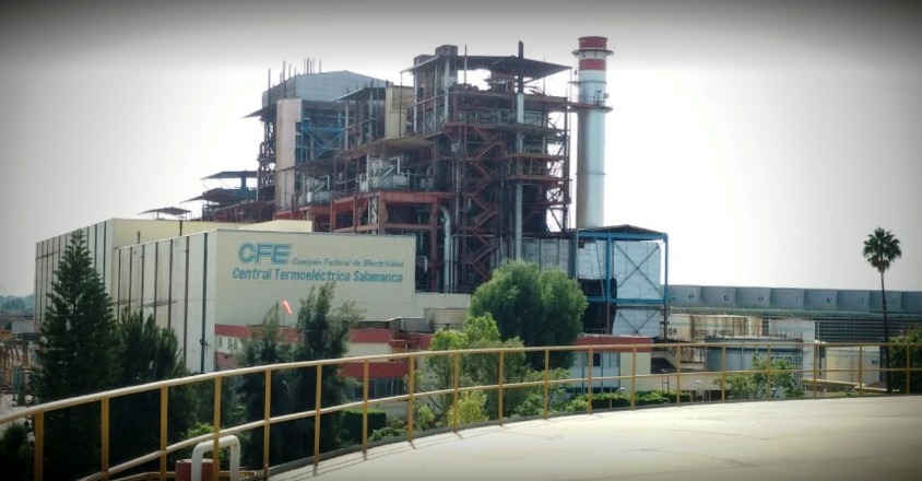 El dióxido de azufre es un gas incoloro, irritante.