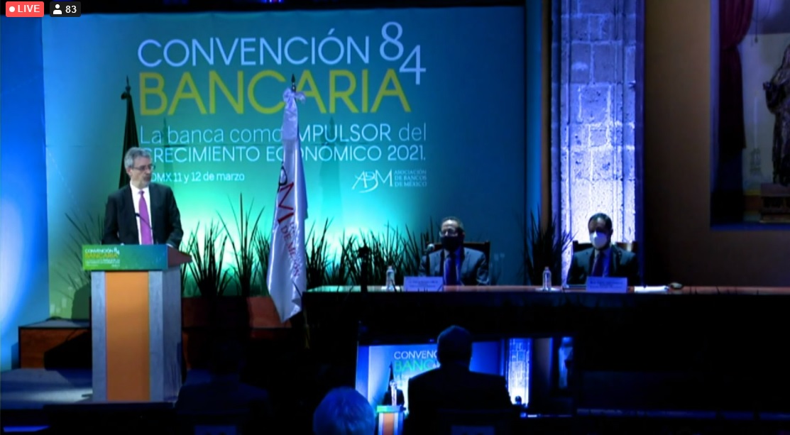 Juan Pablo Graf Noriega, presidente de la CNBV en la 84 Convención Bancaria| Especial