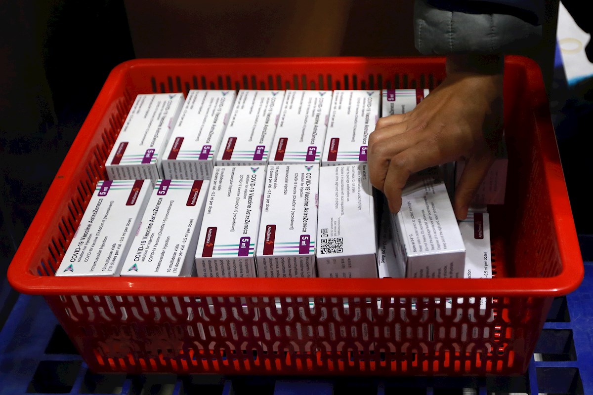 Lote con dosis de AstraZeneca. | EFE