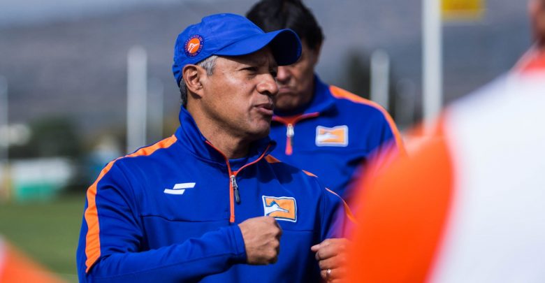 Roberto Hernández fue despedido como DT de Correcaminos.
