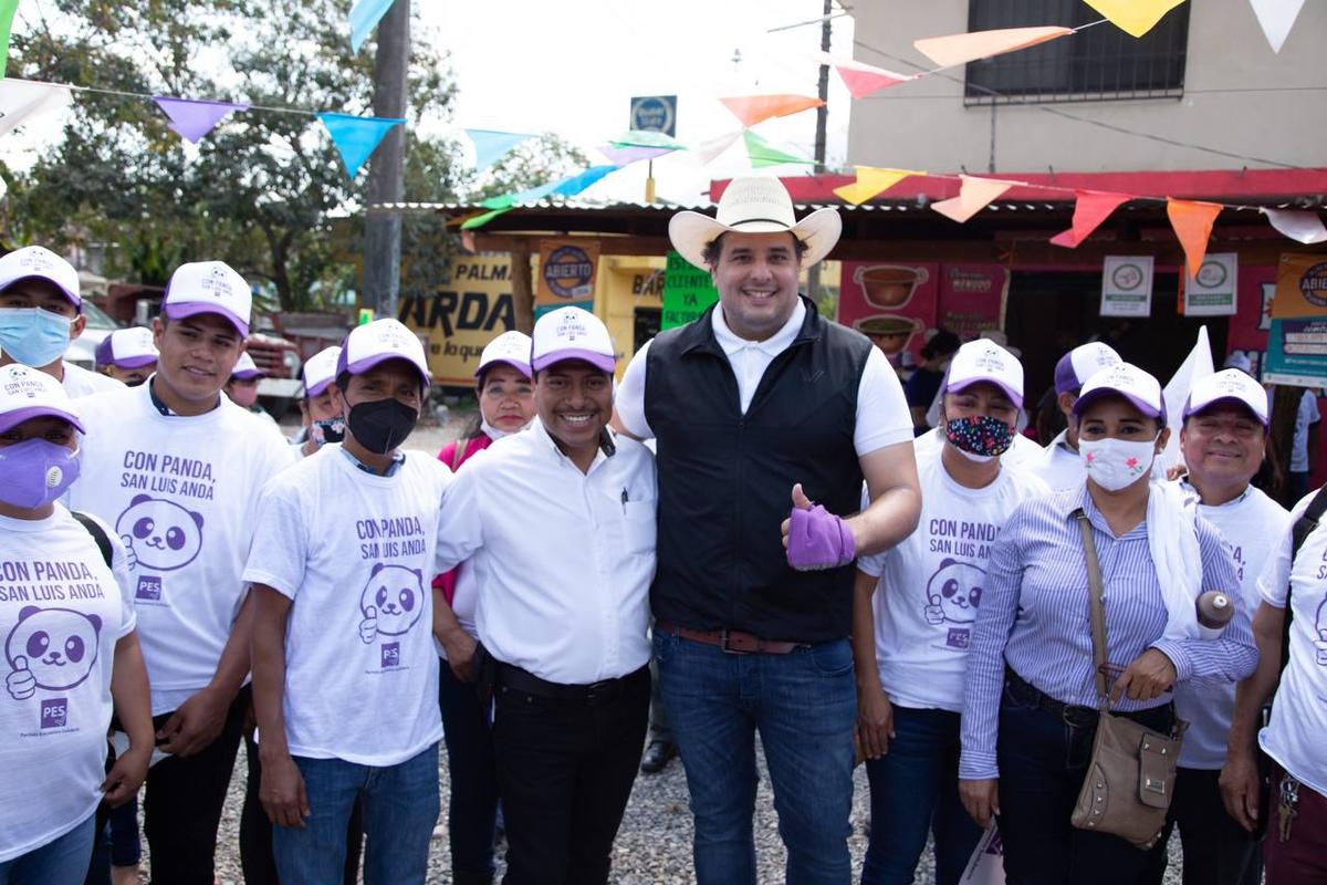 Adrián Esper Cárdenas, visitó los municipios de Axtla, Matlapa y Tamazunchale.