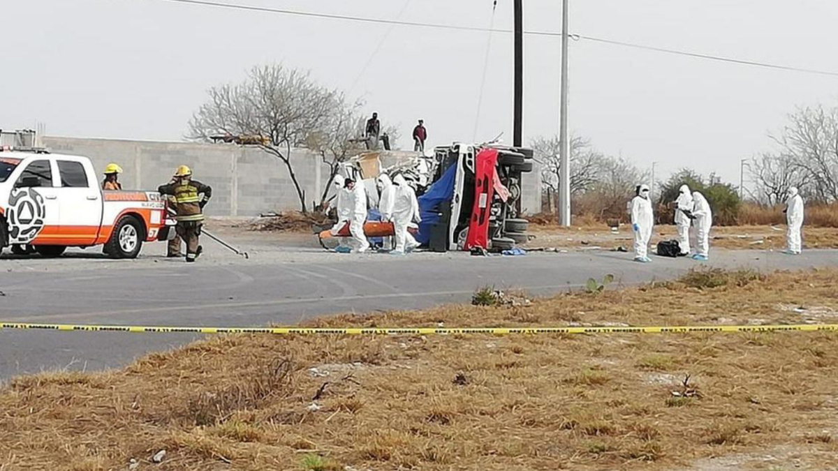Aumenta a 12 el número de muertos tras choque entre pipa y camión urbano en carretera Colombia