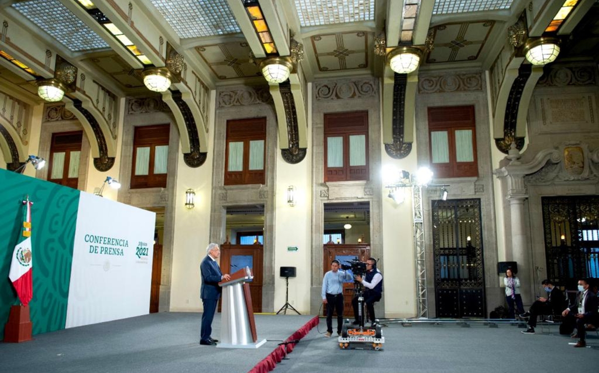 El mandatario recordó que se suspenderá la entrega de apoyos por el proceso electoral. (Cortesía)