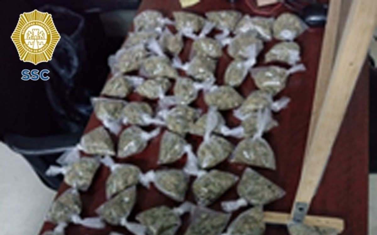 Policías de CdMx acudieron a la zona tras un reporte de varias personas que posiblemente comercializaban drogas. (Especial)