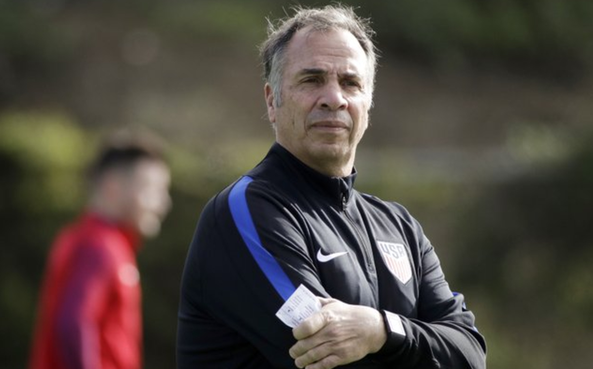 Bruce Arena, ex técnico de la selección de Estados Unidos (AP)