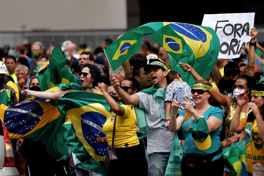 Los simpatizantes de Jair Bolsonaro se han mostrado en contra de las restricciones sanitarias en Brasil. (EFE)