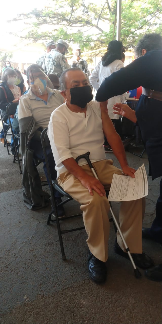 Javier acudió a recibir la vacuna contra coronavirus en Azcapotzalco | Cortesía